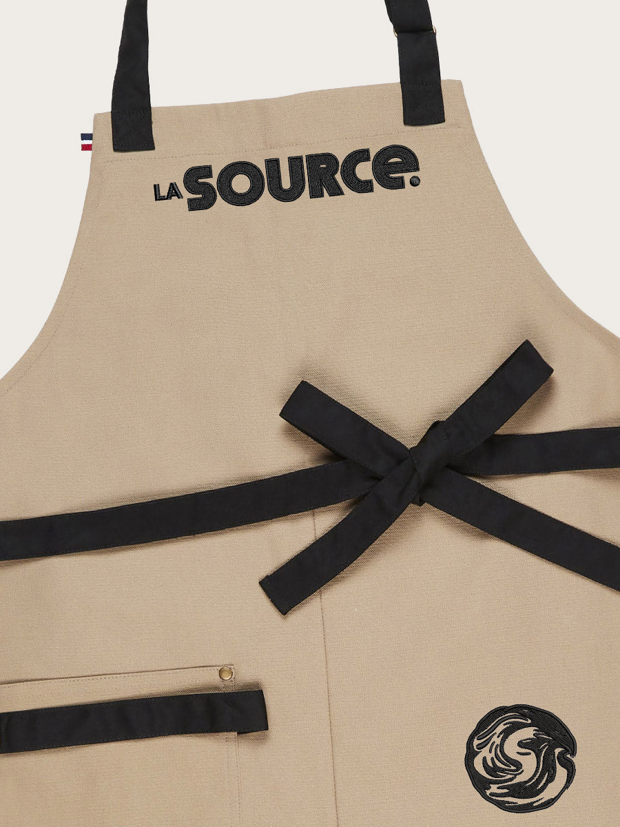 plan rapproché broderie la source