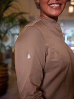 sapin brodé sur la manche de la Newlook F kaki