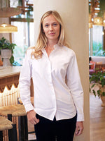 chemise blanche sandra portée