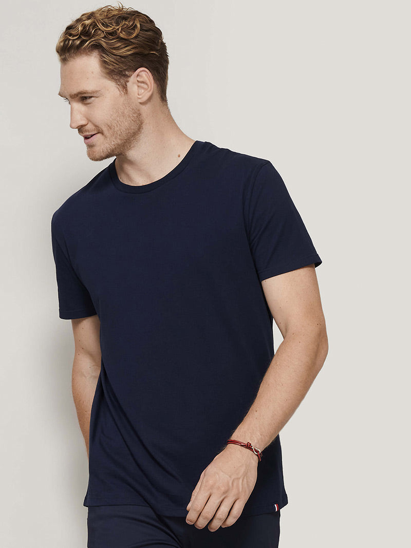 t-shirt yvon marine porté