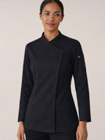 veste noire Joker sur modèle femme