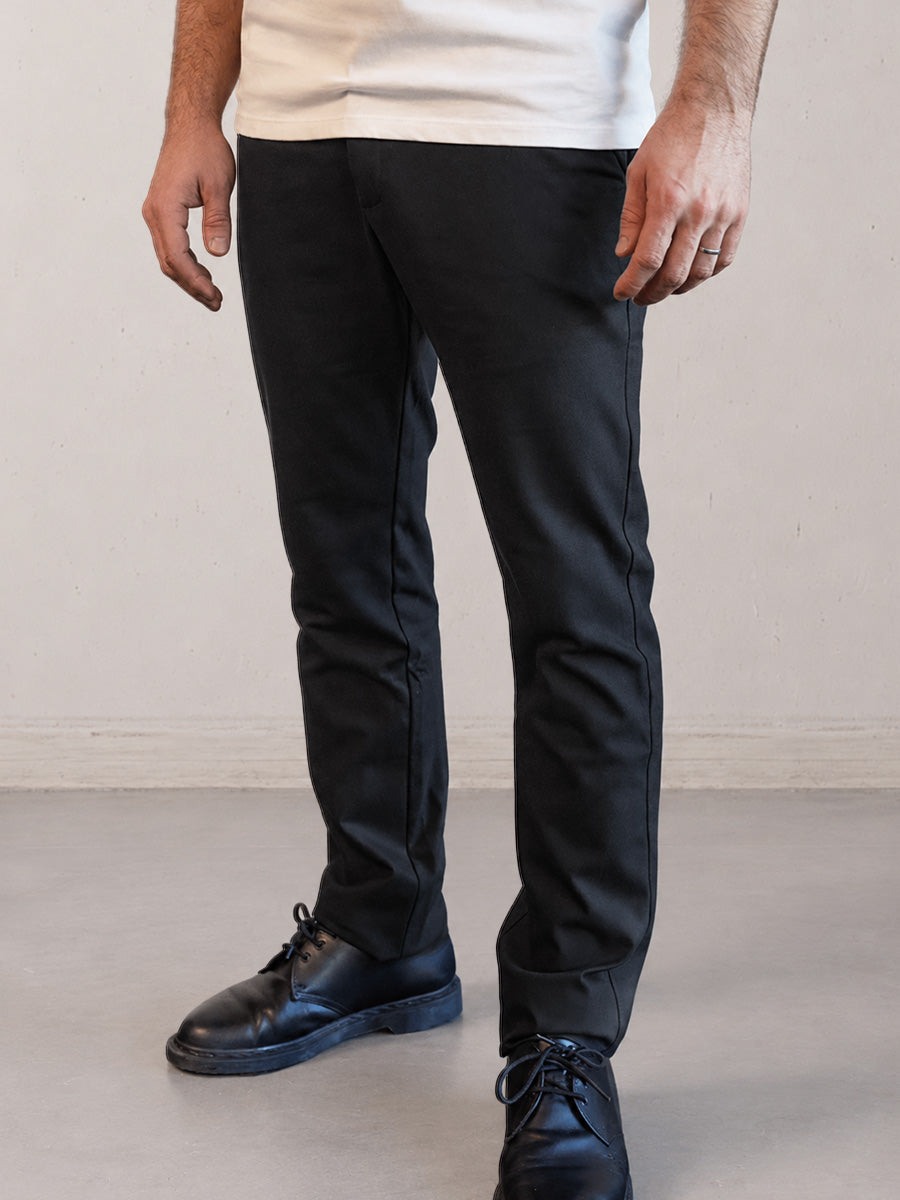 pantalon Stitch H porté par Alexis