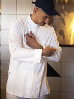 veste de cuisine blanche lilo sur homme 1